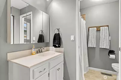 4048 Debbie Court SE, Olympia, WA 98501 - Photo 18