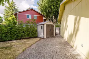 735 NW Firglade Dr, Bremerton, WA 98311 - Photo 26