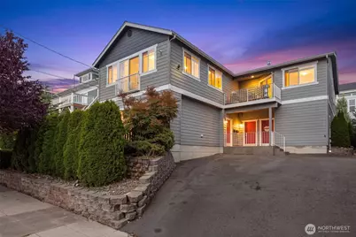 154 18th Avenue, Seattle, WA 98122 - Photo 1