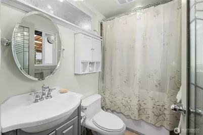 1216 Dayton Ave NE, Renton, WA 98056 - Photo 16