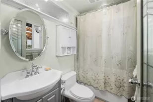 1216 Dayton Ave NE, Renton, WA 98056 - Photo 16