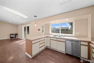 7015 Tolmie Dr NE, Olympia, WA 98516 - Photo 14