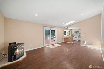 7015 Tolmie Drive NE, Olympia, WA 98516 - Photo 10