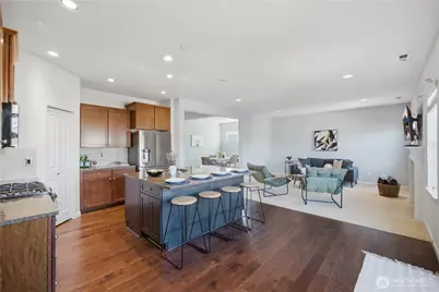 20124 S Danvers Road, Lynnwood, WA 98036 - Photo 10