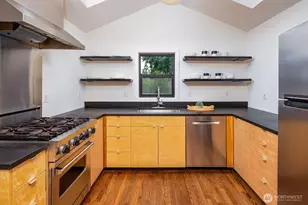 12054 20th Ave NE, Seattle, WA 98125 - Photo 12