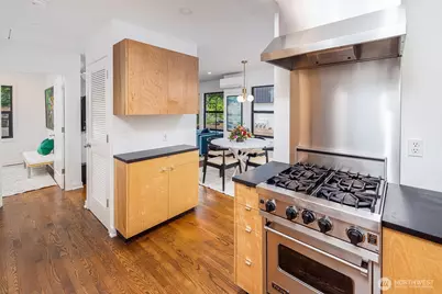 12054 20th Avenue NE, Seattle, WA 98125 - Photo 14