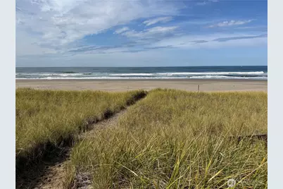 1317 Ocean Shores Boulevard SW #2, Ocean Shores, WA 98569 - Photo 1
