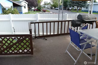 3010 W Peninsula Drive #92, Moses Lake, WA 98837 - Photo 8