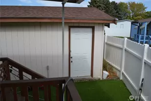3010 W Peninsula Dr, Moses Lake, WA 98837 - Photo 6