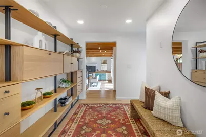 7318 54th Avenue NE, Seattle, WA 98115 - Photo 8