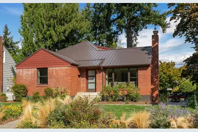 7318 54th Avenue NE, Seattle, WA 98115 - Photo 2