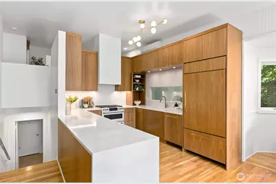 8504 43rd Avenue NE, Seattle, WA 98115 - Photo 8