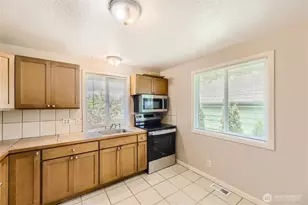 9253 3rd Ave NW, Seattle, WA 98133 - Photo 6