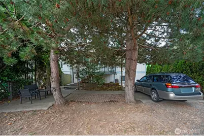 9253 3rd Avenue NW, Seattle, WA 98133 - Photo 14