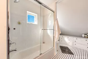 1625 3rd Ave W, Seattle, WA 98119 - Photo 28