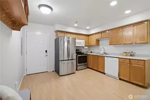7912 170th Ave NE, Redmond, WA 98052 - Photo 4