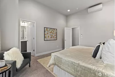 1022 124th Court NE #E4, Bellevue, WA 98005 - Photo 22
