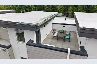 1022 124th Court NE #E4, Bellevue, WA 98005 - Photo 28