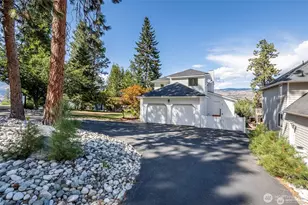 4124 Lakeview Pl, Chelan, WA 98816 - Photo 2