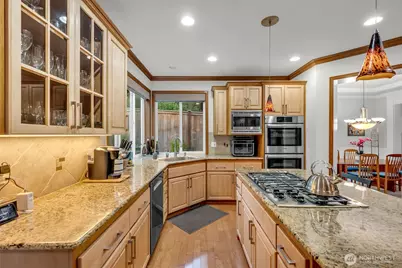 14222 SE 90th Street, Newcastle, WA 98059 - Photo 8