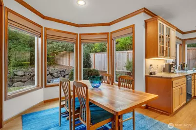14222 SE 90th Street, Newcastle, WA 98059 - Photo 12