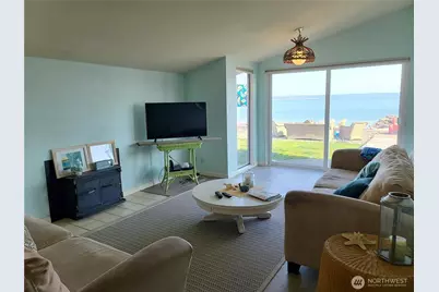 214 Driftwood Shores, Camano Island, WA 98282 - Photo 10
