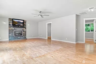 18724 80th Avenue NE, Kenmore, WA 98028 - Photo 4