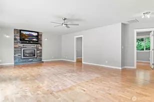 18724 80th Ave NE, Kenmore, WA 98028 - Photo 4
