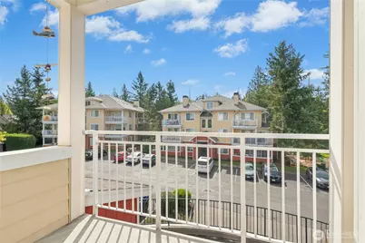 517 225th Lane NE #E202, Sammamish, WA 98074 - Photo 20