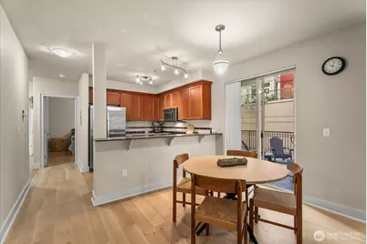 5016 California Avenue SW #302, Seattle, WA 98136 - Photo 6