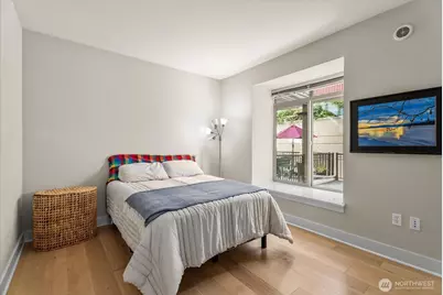 5016 California Avenue SW #302, Seattle, WA 98136 - Photo 10