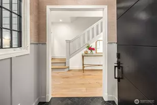 23 Prospect St, Seattle, WA 98109 - Photo 2