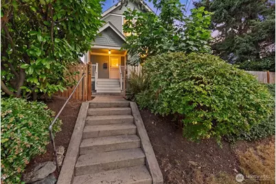 734 N 75th Street, Seattle, WA 98103 - Photo 34