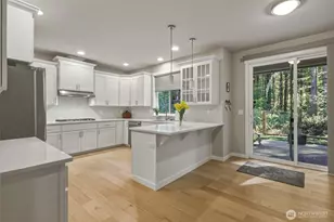 10645 Katieann Ln SE, Olympia, WA 98513 - Photo 2