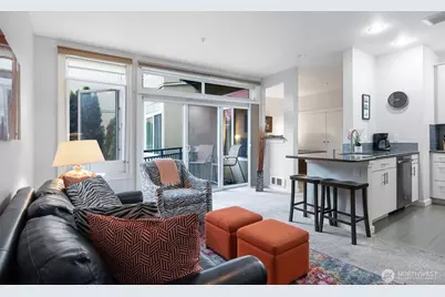 2415 2nd Avenue #449, Seattle, WA 98121 - Photo 8