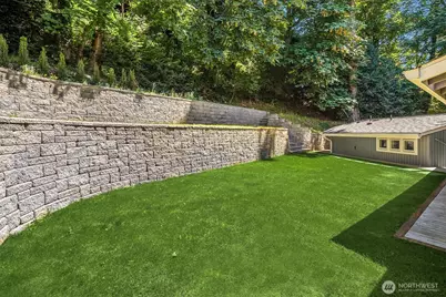 5610 W Mercer Way, Mercer Island, WA 98040 - Photo 28