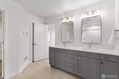 121 171st Place SW #A, Bothell, WA 98012 - Photo 20