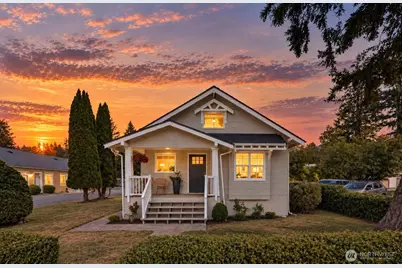 448 Front Street N, Issaquah, WA 98027 - Photo 1