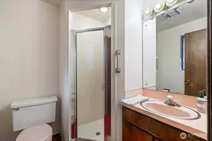 4605 Baker Dr, Everett, WA 98203 - Photo 26