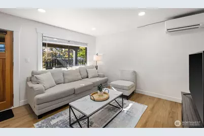 7132 34th Avenue SW, Seattle, WA 98126 - Photo 6