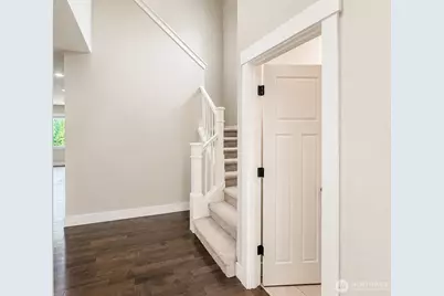 17602 40th Drive SE, Bothell, WA 98012 - Photo 2