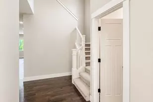 17602 40th Dr SE, Bothell, WA 98012 - Photo 2