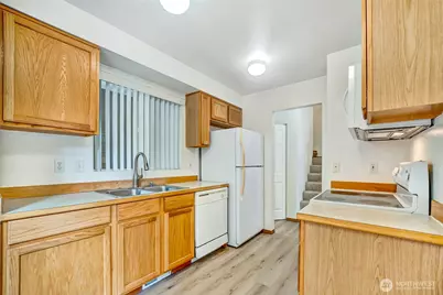 15 87th Avenue NE #B, Lake Stevens, WA 98258 - Photo 14