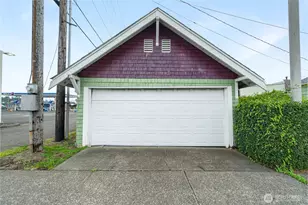 722 W State St, Aberdeen, WA 98520 - Photo 2