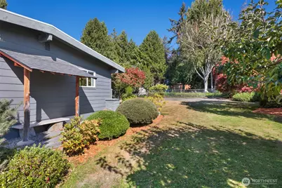 9822 Cherry Street, Edmonds, WA 98020 - Photo 30