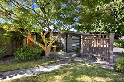 9822 Cherry Street, Edmonds, WA 98020 - Photo 4