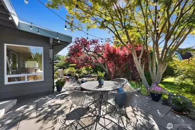9822 Cherry Street, Edmonds, WA 98020 - Photo 32