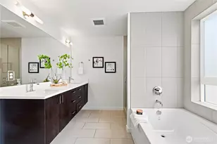 313 Valley St, Seattle, WA 98109 - Photo 16