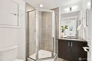 313 Valley St, Seattle, WA 98109 - Photo 20