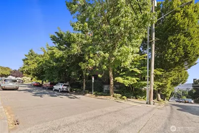 1 Ward Street #3, Seattle, WA 98109 - Photo 30